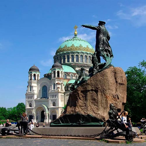 Ноябрьские праздники в Санкт-Петербурге*